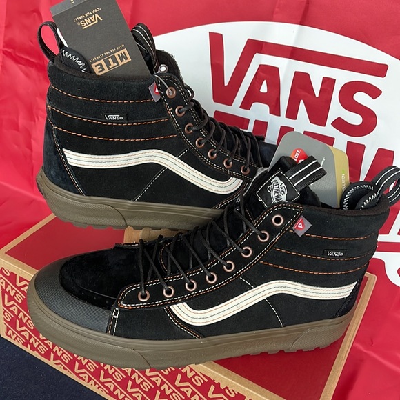 Vans Men’s Sk8-HI Mte-2
Khaki/Black
VN0A5KYCZF5 boots - sneakers - Picture 11 of 16